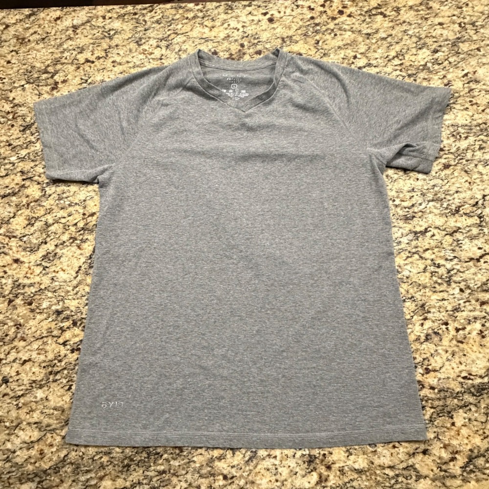 BYLT Premium V-Neck Shirt Mens Large Gray Short Sleeve Athletic Fit Tee